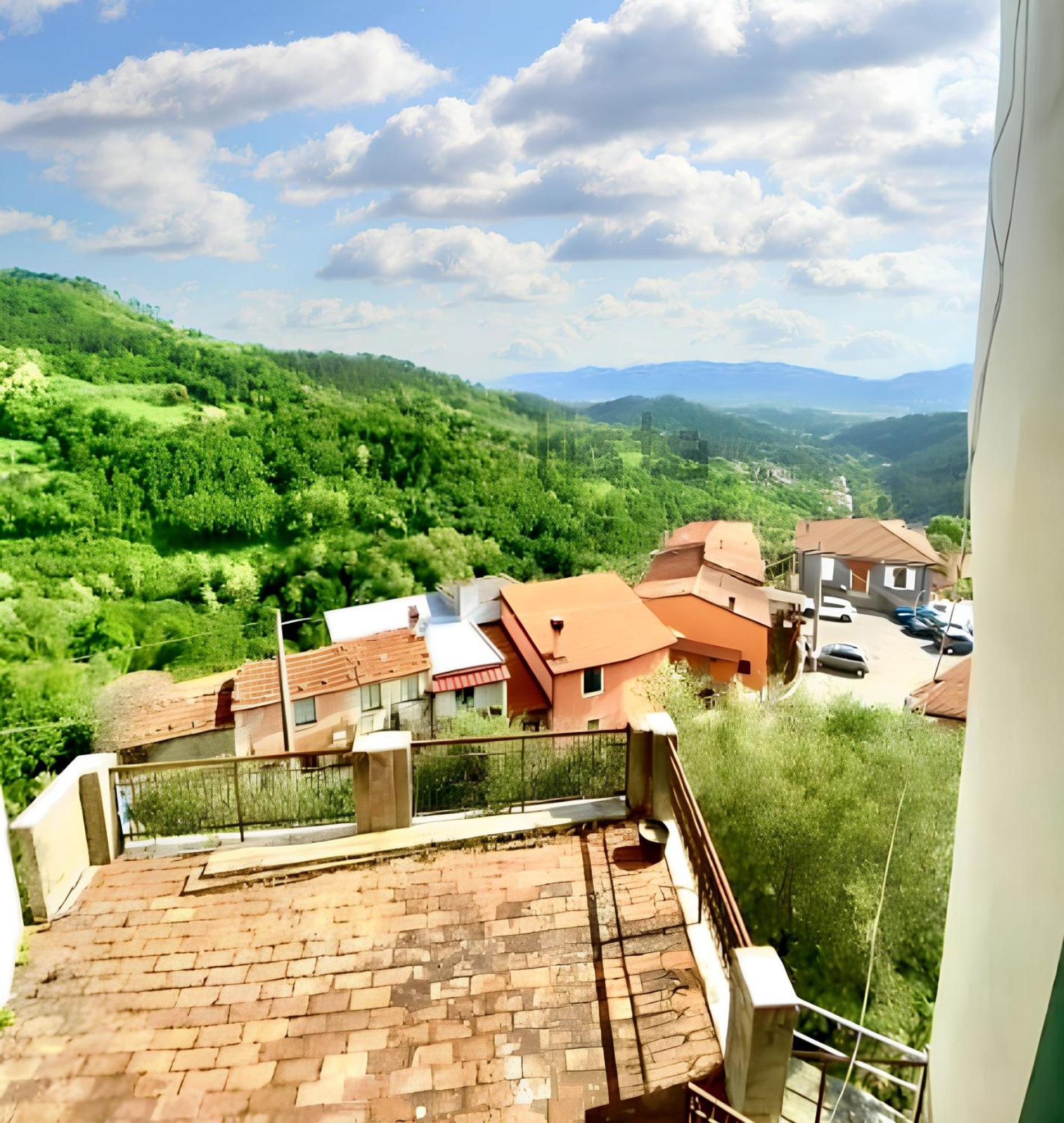 Comfortable Apartment With Sea View In Falcinello Exterior foto